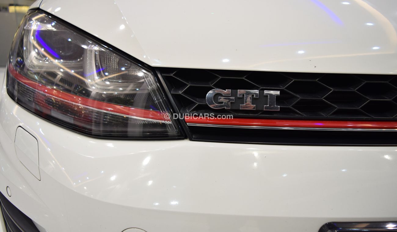 Volkswagen Golf GTi
