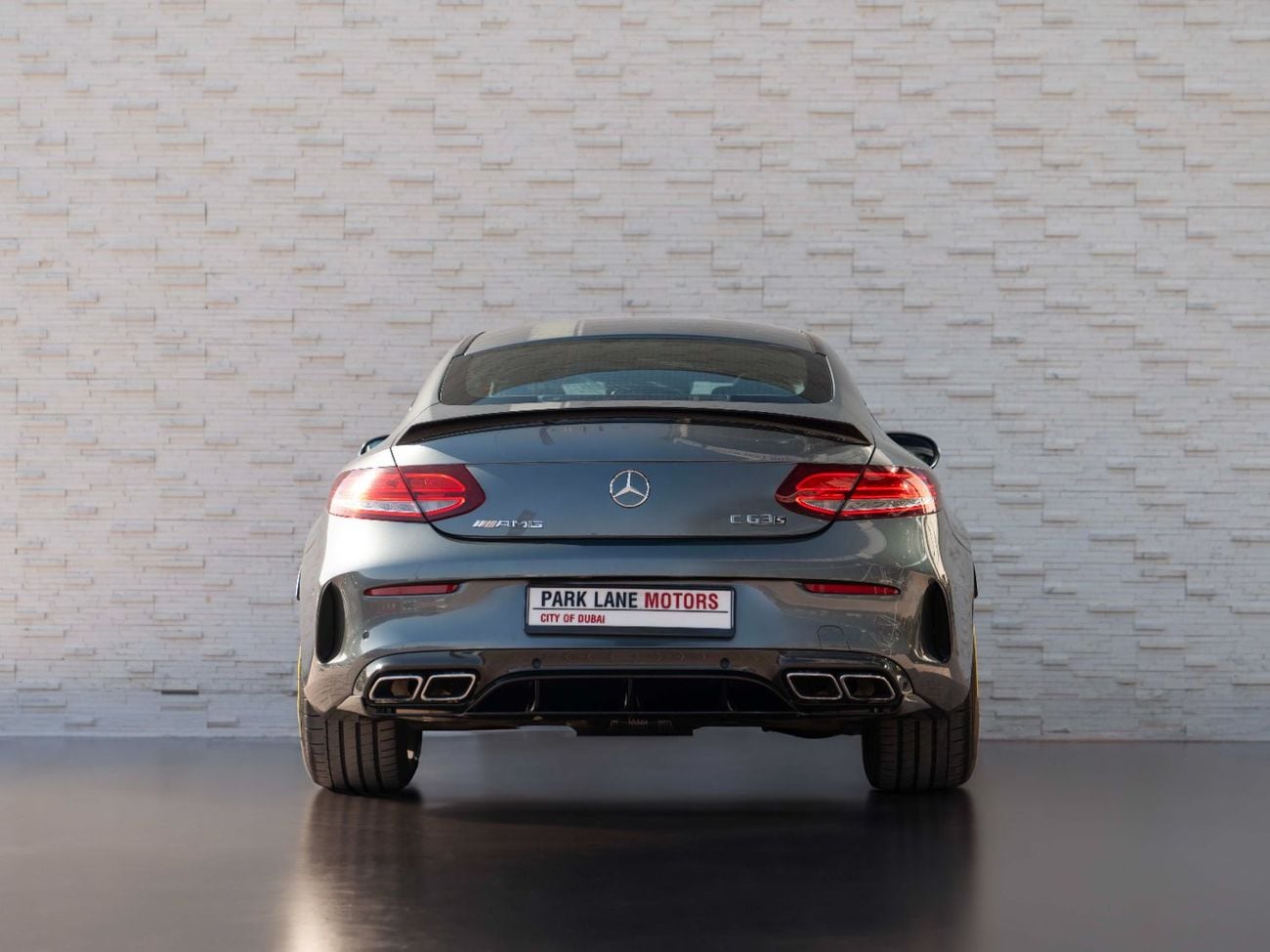 مرسيدس بنز C 63S AMG Edition 1