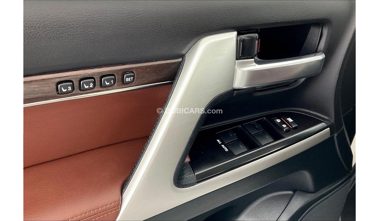 Toyota Land Cruiser VXR