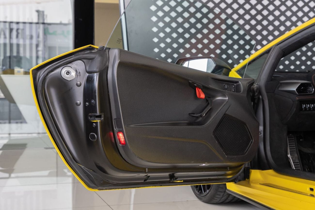 لامبورغيني هوراكان Lamborghini Huracan STO | Warranty Available | 2022