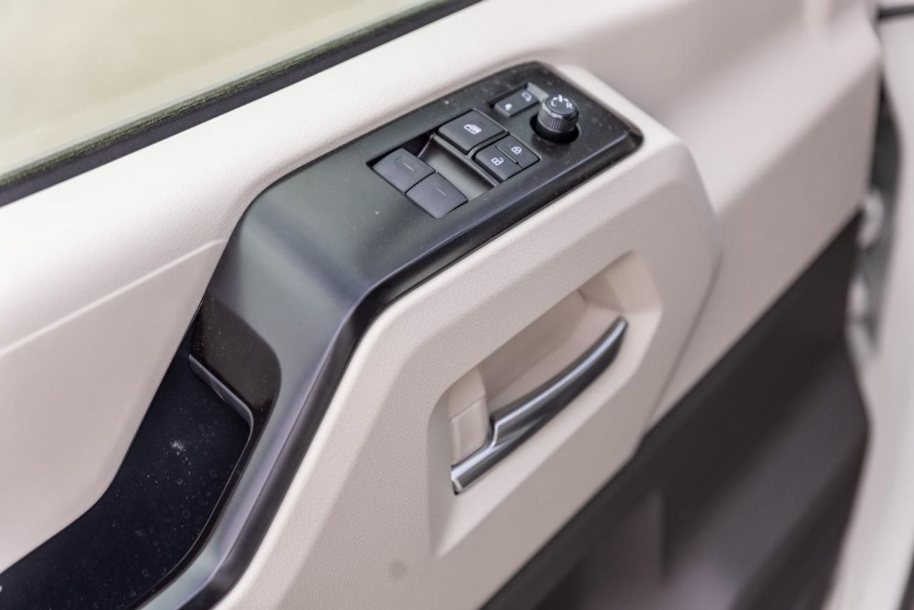 تويوتا هاياس TOYOTA HIACE BUSS GL A/T 2026