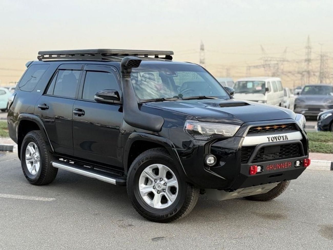 Toyota 4Runner SR5 Premium 4WD Full Option