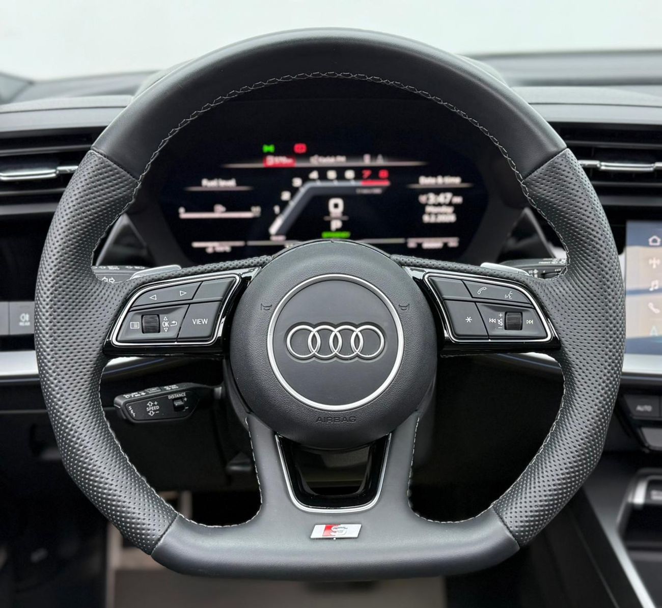 أودي S3 TFSI quattro 2.0L Hatchback 2024 Audi S3 ,Audi Warranty+Service Contract+Full Service History ,GCC