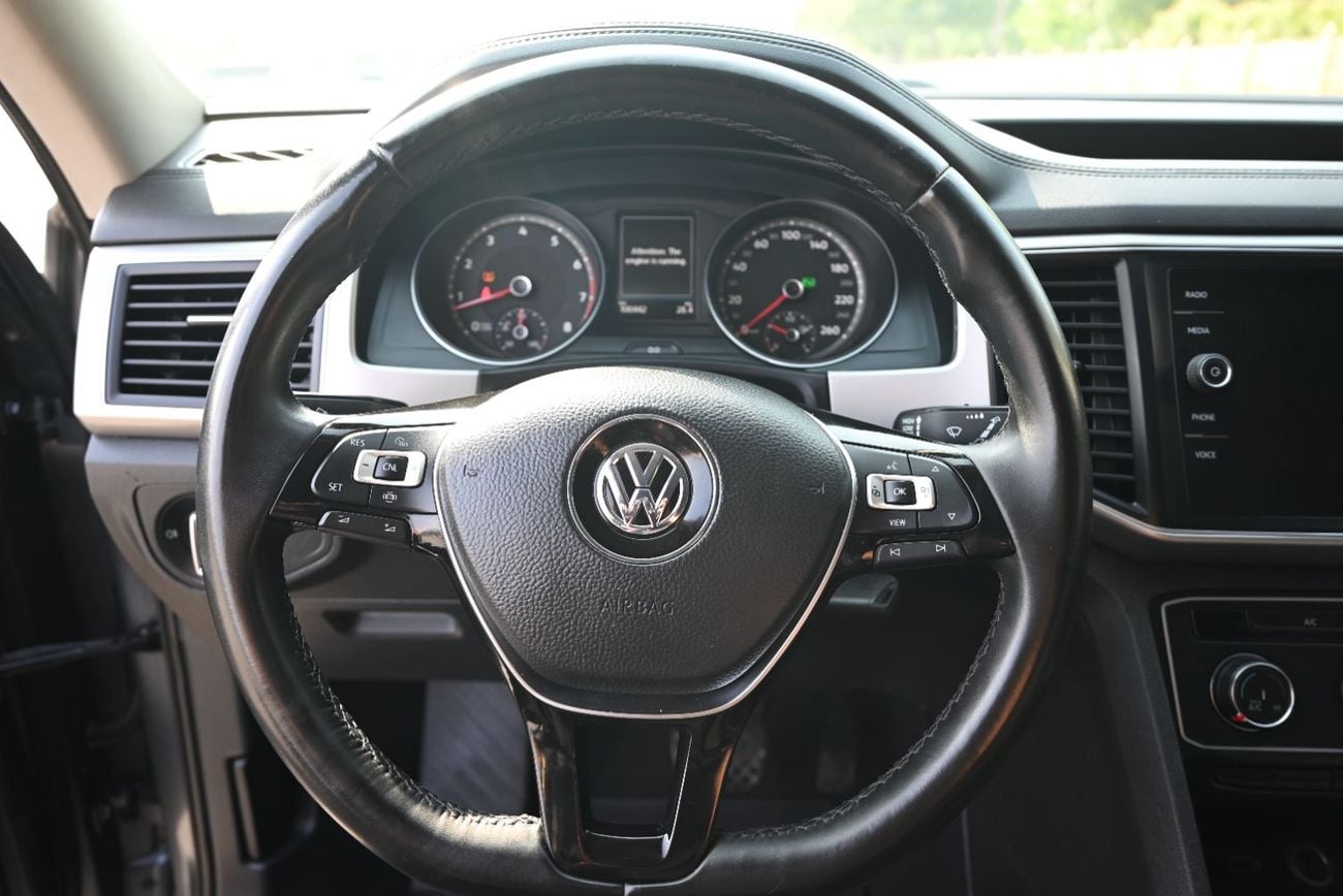 Volkswagen Teramont Trendline 3.6L - 0% DP - GCC SPECS - VOLKSWAGEN TERAMONT 4WD - FIRST OWNER
