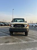 Toyota Land Cruiser Pick Up Std 4.0L Single Cab Utility 4WD
