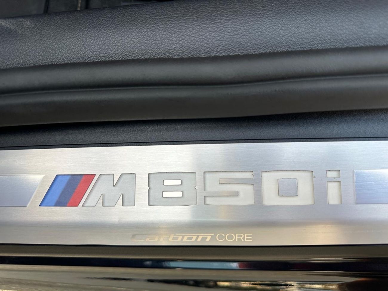 بي أم دبليو M850i