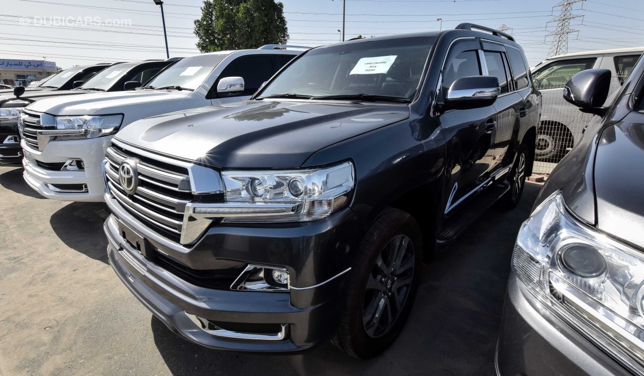 Toyota Land Cruiser SAHARAsahar With 2017 Facelift