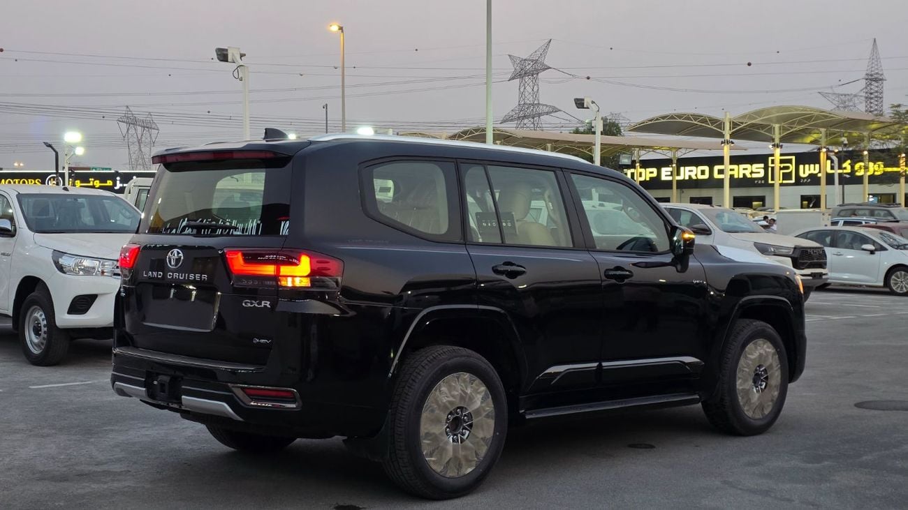 Toyota Land Cruiser TOYOTA GXR-V2 HEV 3.5L TT  MODEL YEAR 2026 COLOR BLACK
