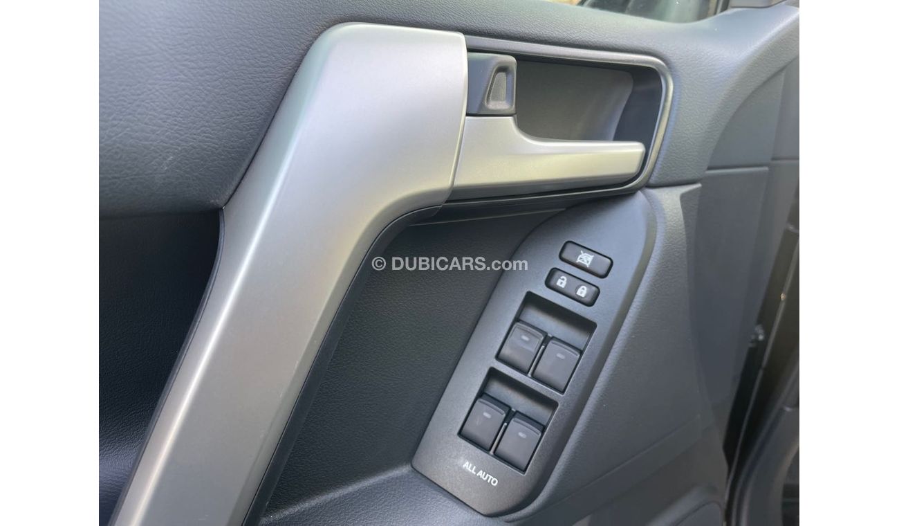 Toyota Prado VX1 2.7L VX ,  4 Cly, 4WD , Petrol ( Black/Black ) Spare Down  2022MY