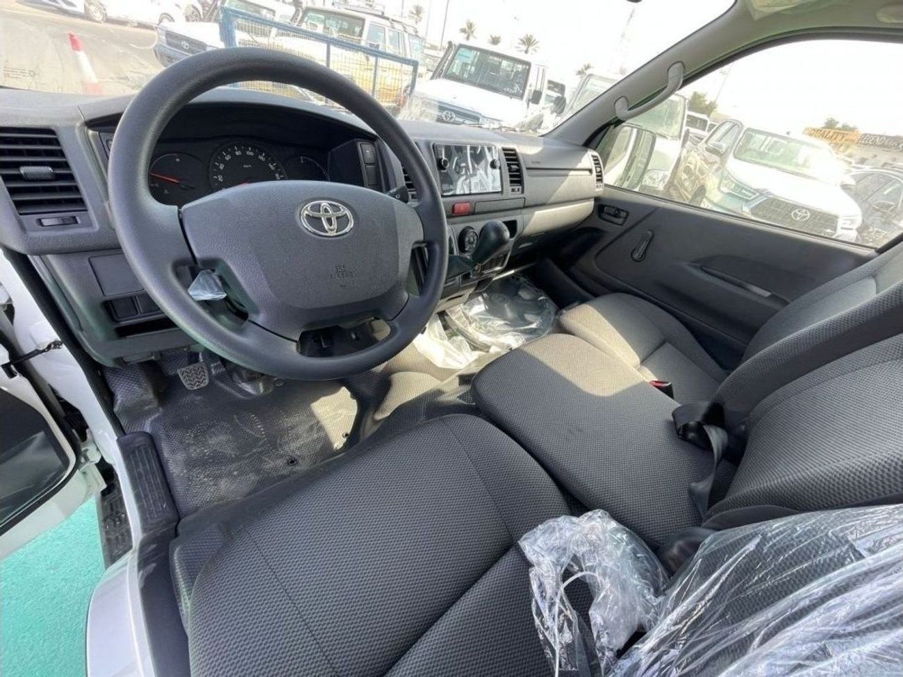 تويوتا هاياس GL -Standard Roof  Panal Van 2.7L