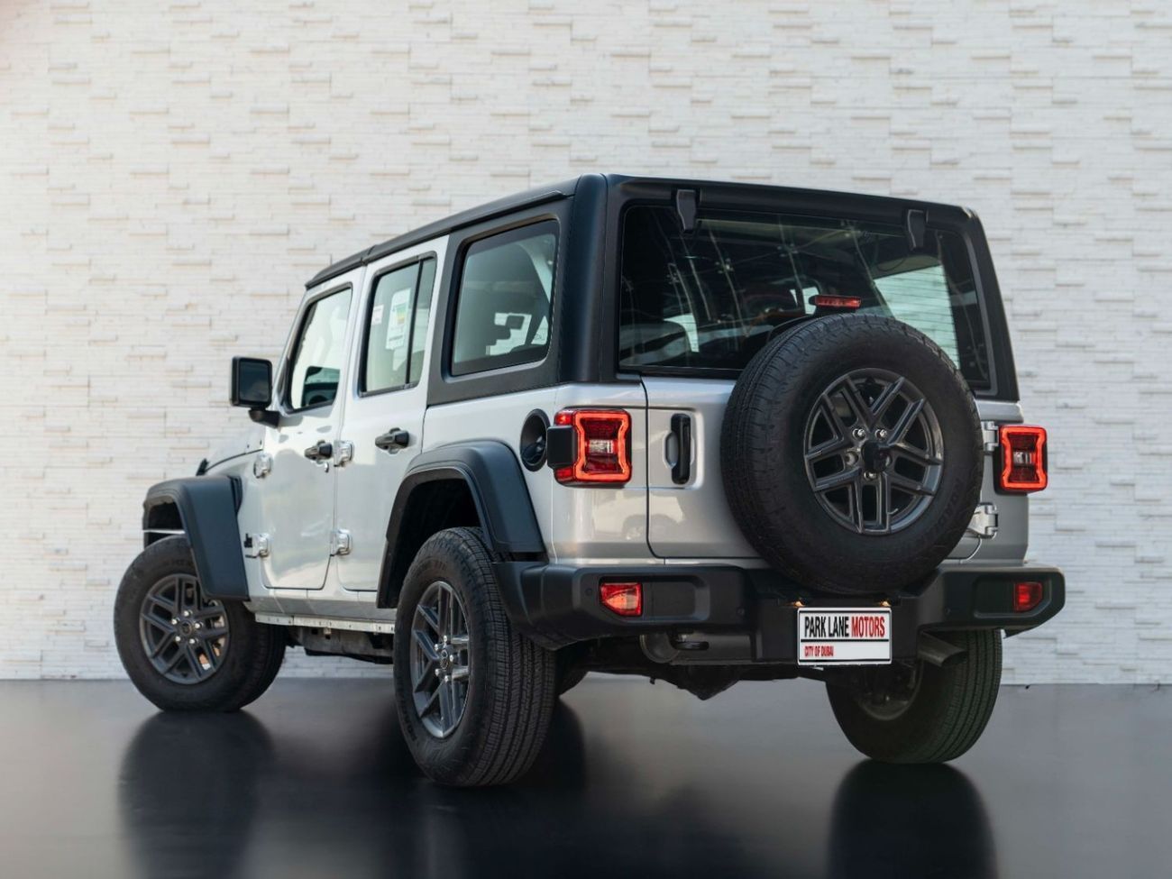 جيب رانجلر Unlimited Sport S 2.0L A/T