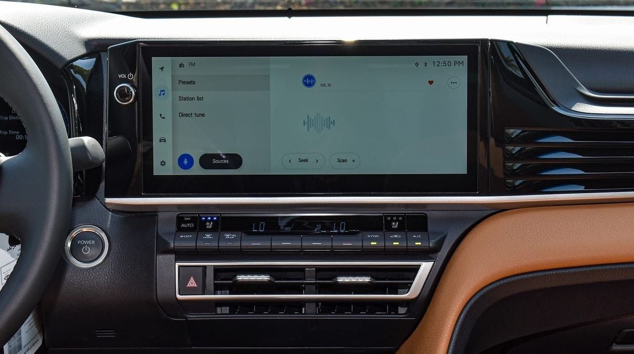 Toyota Camry Lumiere 2.5L Hybrid