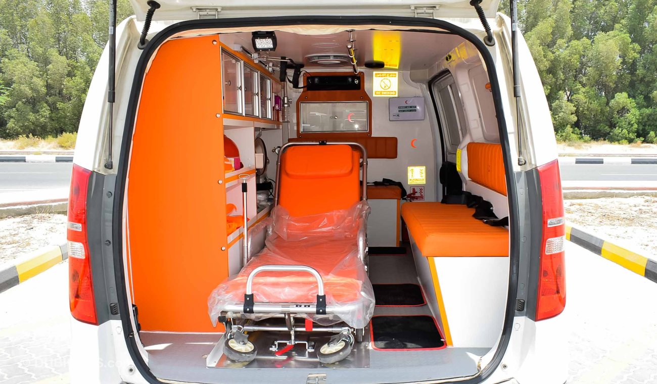 Hyundai H-1 Ambulance Ref#219 2016