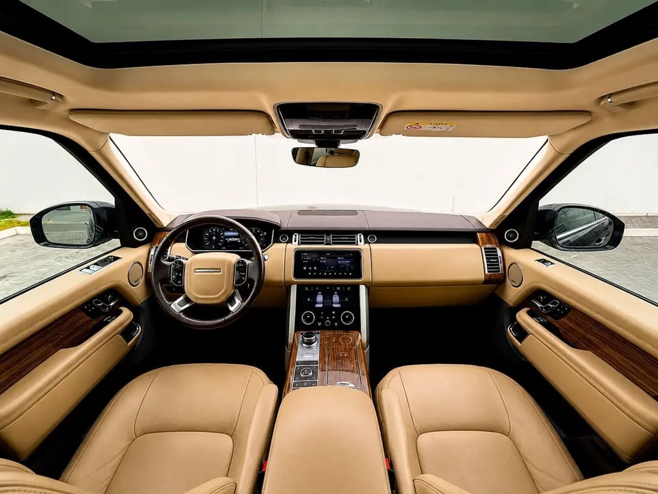 Land Rover Range Rover SE GCC Specs