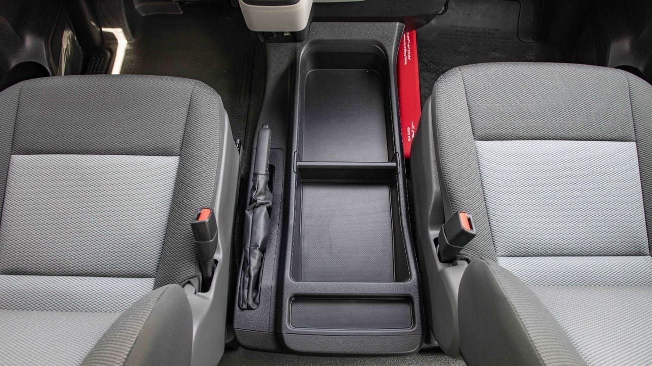 Toyota Hiace HIGH ROOF 13S P 3.5L AT GL RB/BUS/2026/3 years warranty |For Local Registration +10%