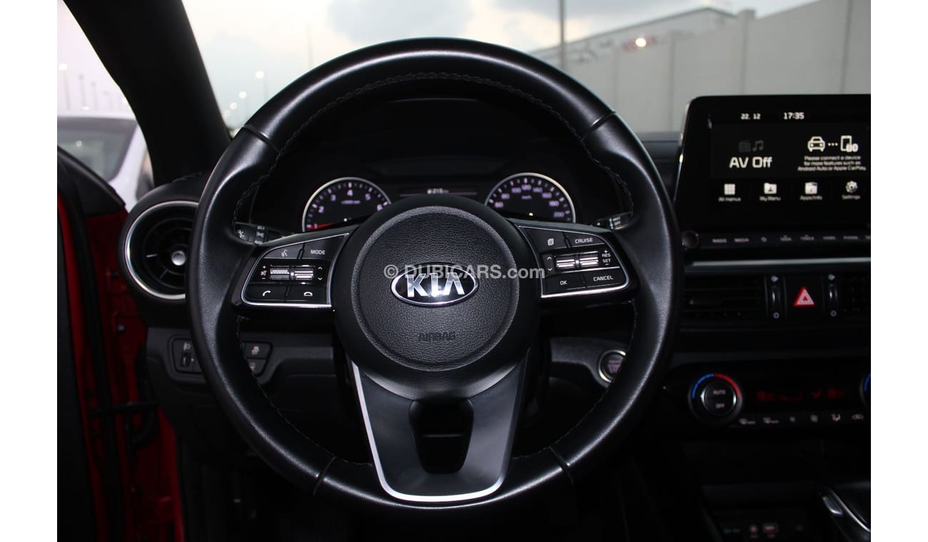 كيا سيراتو كيا سيراتو 2019 خليجي 1600 سي سي فل كامل رقم 1 بدون صبغ بدون حوادث نظيفه جدا من الداخل والخارج