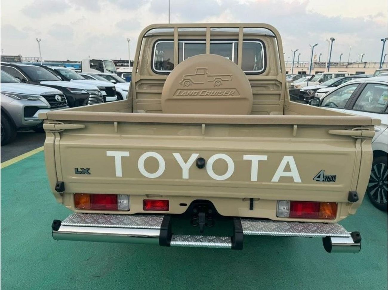 Toyota Land Cruiser Pick Up 2.8L DIESEL AUTOMATIC DOUBLE CABIN FULL OPTION 2024 GCC