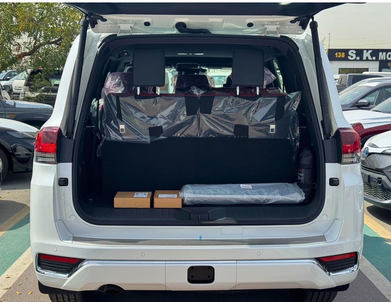 Toyota Land Cruiser VXR / TOP VARIANT / 3.5L PETROL / 360*CAMERA / HEADUP DISPLAY / FULL OPTION (CODE# VXR31H)