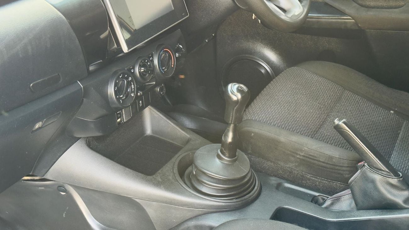 Toyota Hilux SINGLE CABIN PICKUP | 2.4L DIESEL ENGINE | 2016 | RHD | PREMIUM BULL BAR | METAL ROLL BAR | MANUAL T