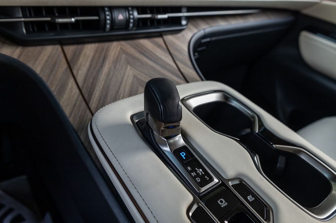 لكزس LM 350h STD (NON GCC) Lexus LM350h 2024 European Specs | Warranty