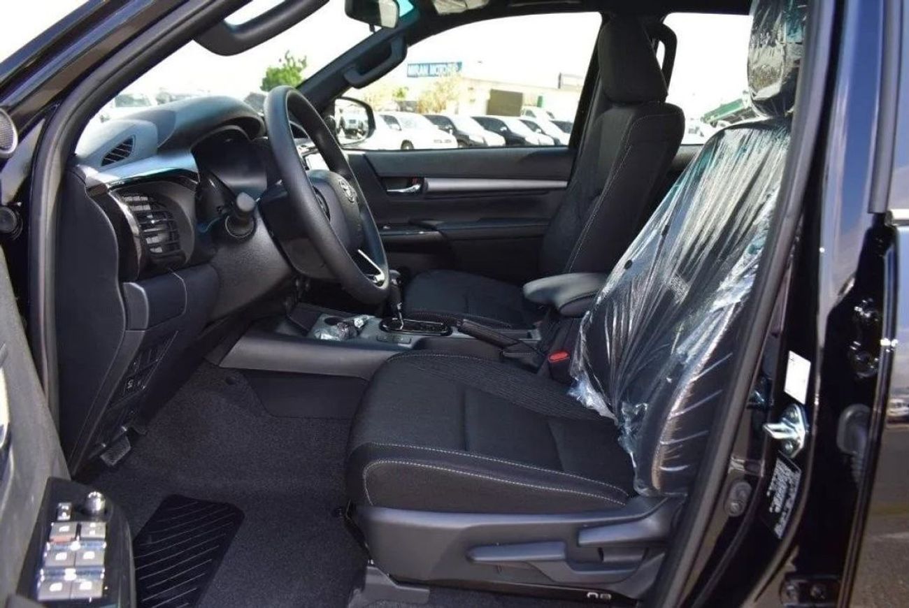 تويوتا هيلوكس 2025 TOYOTA HILUX DOUBLE CAB PICKUP ADVENTURE V6 4.0L PETROL AT