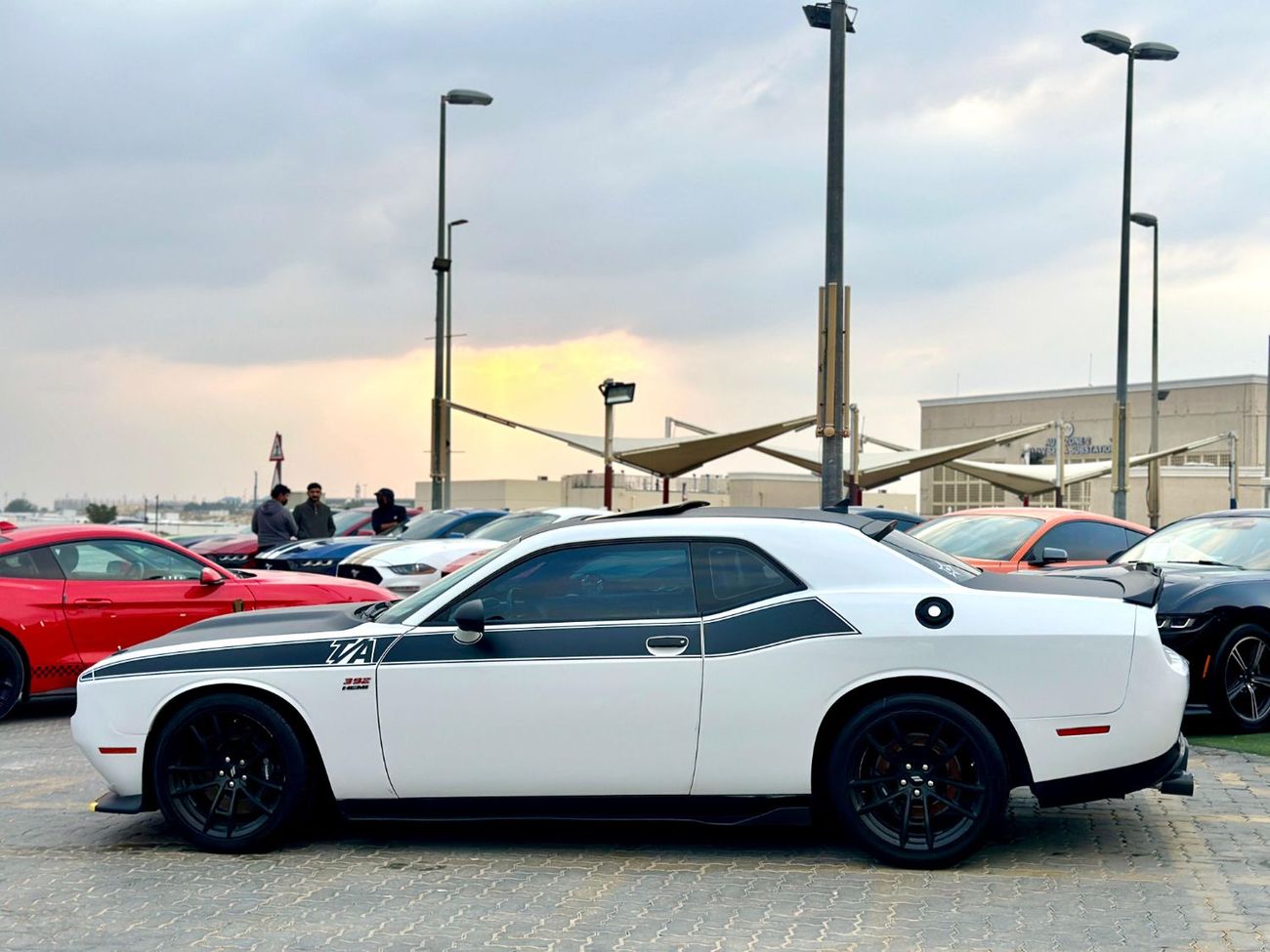 Dodge Challenger R/T T/A 392 | Monthly 1400/- | 0% DP | Carbon Fiber Interior | Original Airbags | # 72550