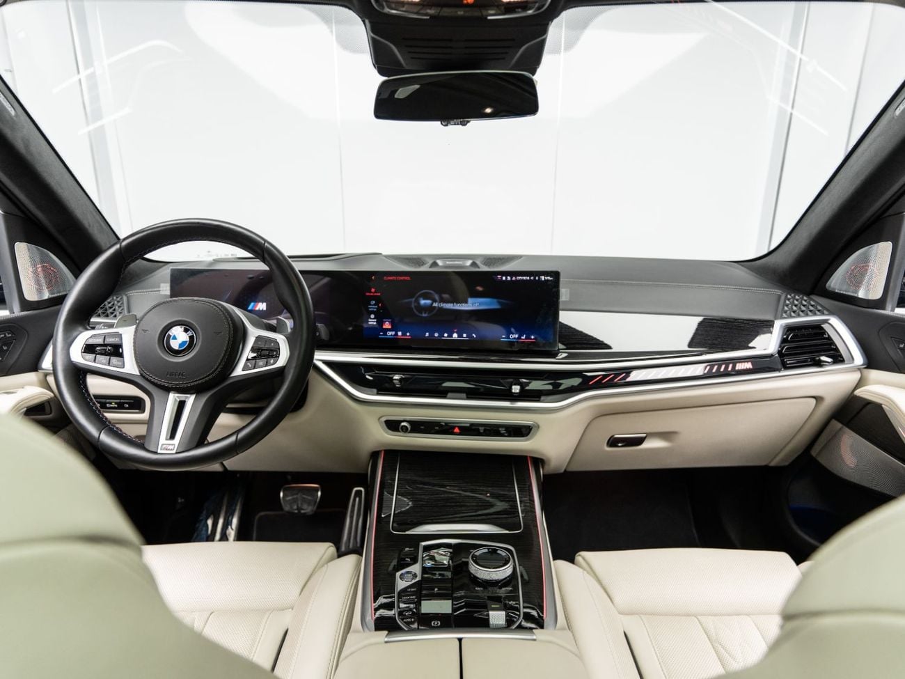 BMW X7 M60i XDRIVE BUY NOW, PAY 2027 | THE BLACKLINE STANDARD | 2030 BMW Warranty + Service, GCC, Low KMs