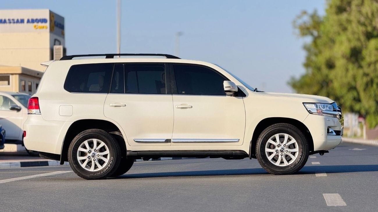 تويوتا لاند كروزر SAHARA | PREMIUM BEIGE INTERIOR | RHD | 4.5L DIESEL ENGINE | 360 VIEW CAMERA | (AT) | SUNROOF