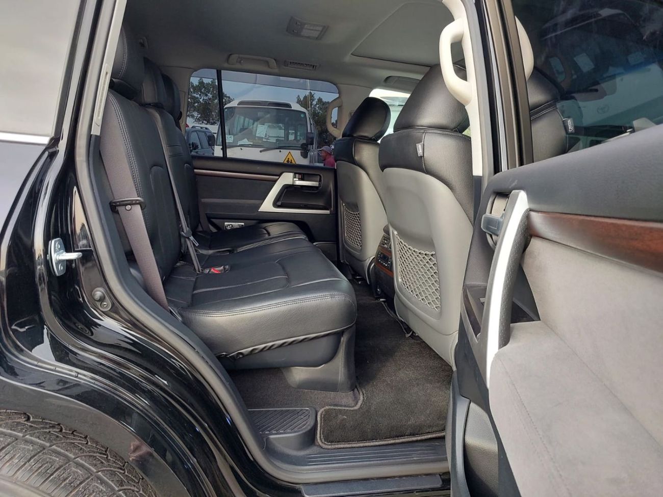 Toyota Land Cruiser TOYOTA LAND CRUISER SUV RHD 2019 MODEL 4.6 L PETROL AUTOMATIC(PM92283)