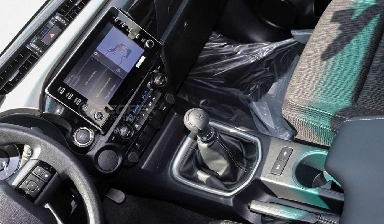 تويوتا هيلوكس 2025 Model Toyota Hilux DC, 2.7L Petrol, 2WD 5M/T