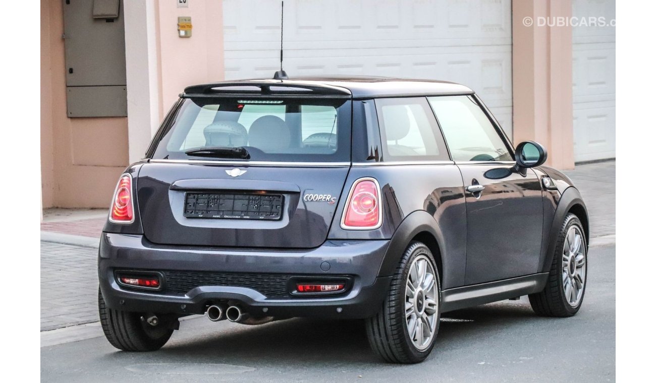 Mini Cooper S 2013 GCC under  Warranty with Zero Down-Payment.