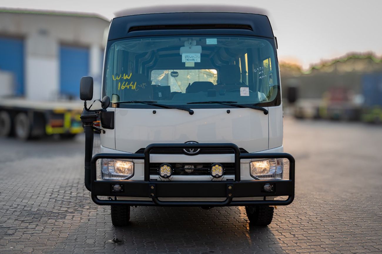 تويوتا كوستر 4.2 DSL MANUAL BUS 30 SEATS | 4x4