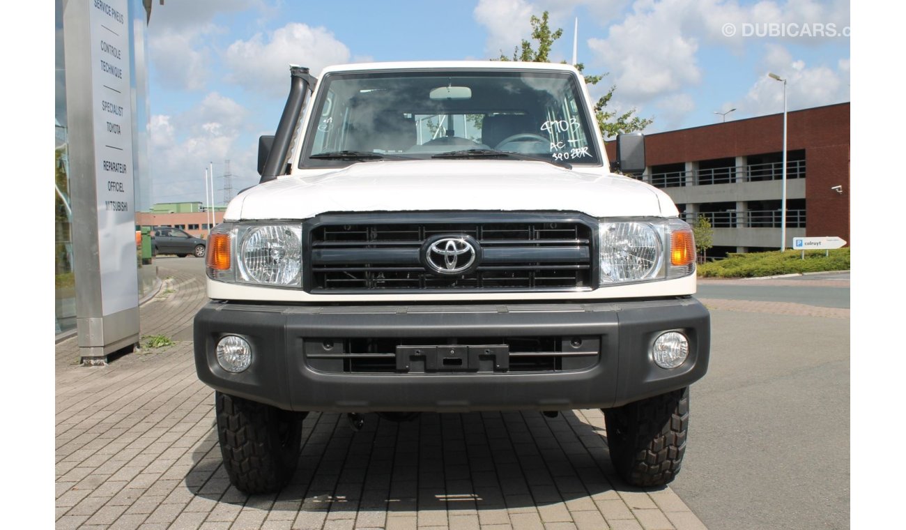 تويوتا لاند كروزر بيك آب Toyota Land Cruiser Pickup 4.2L HJ79DC Diesel V6 2019 Model