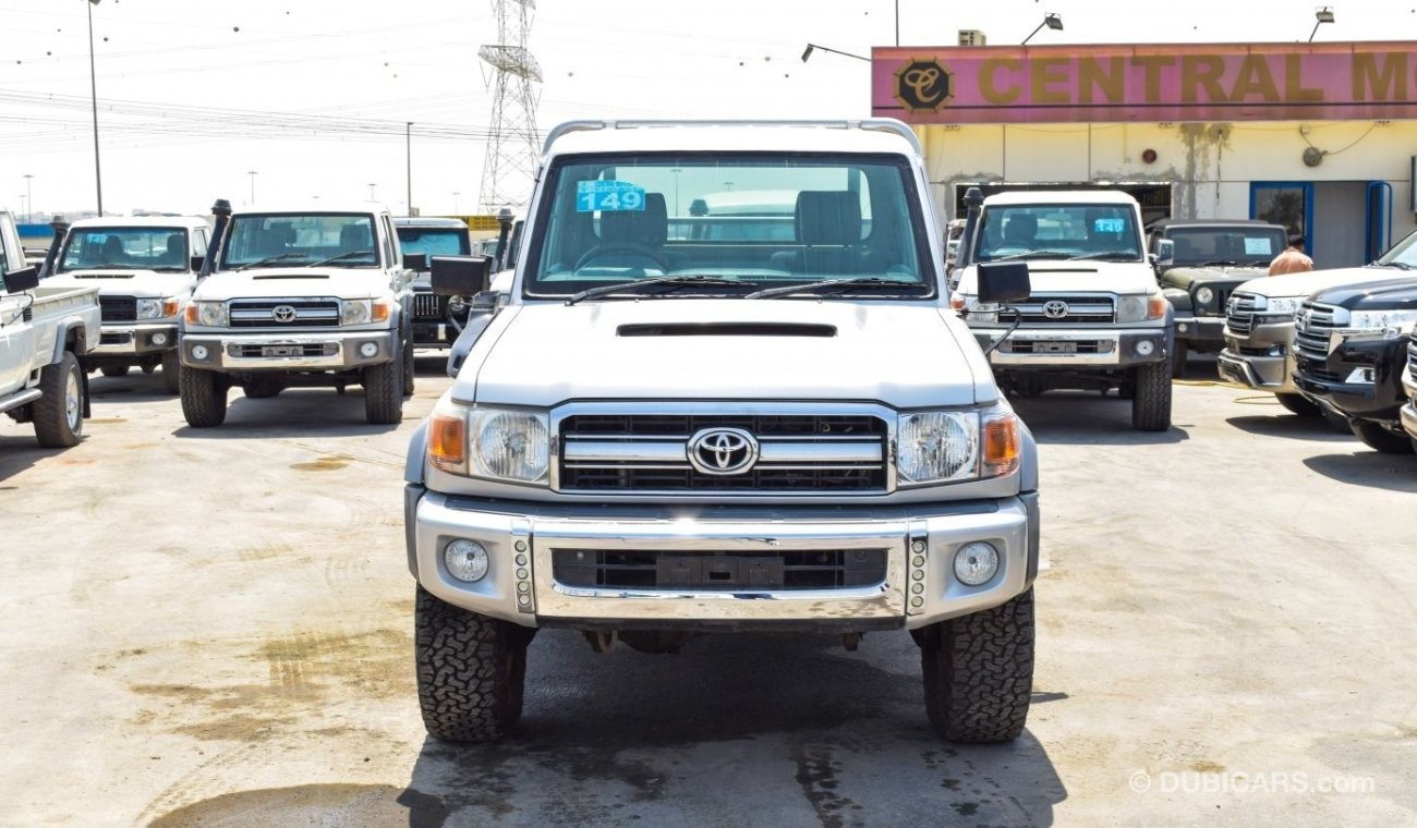 Toyota Land Cruiser Pick Up Right hand drive LX V8 1VD diesel manual low kms special offer