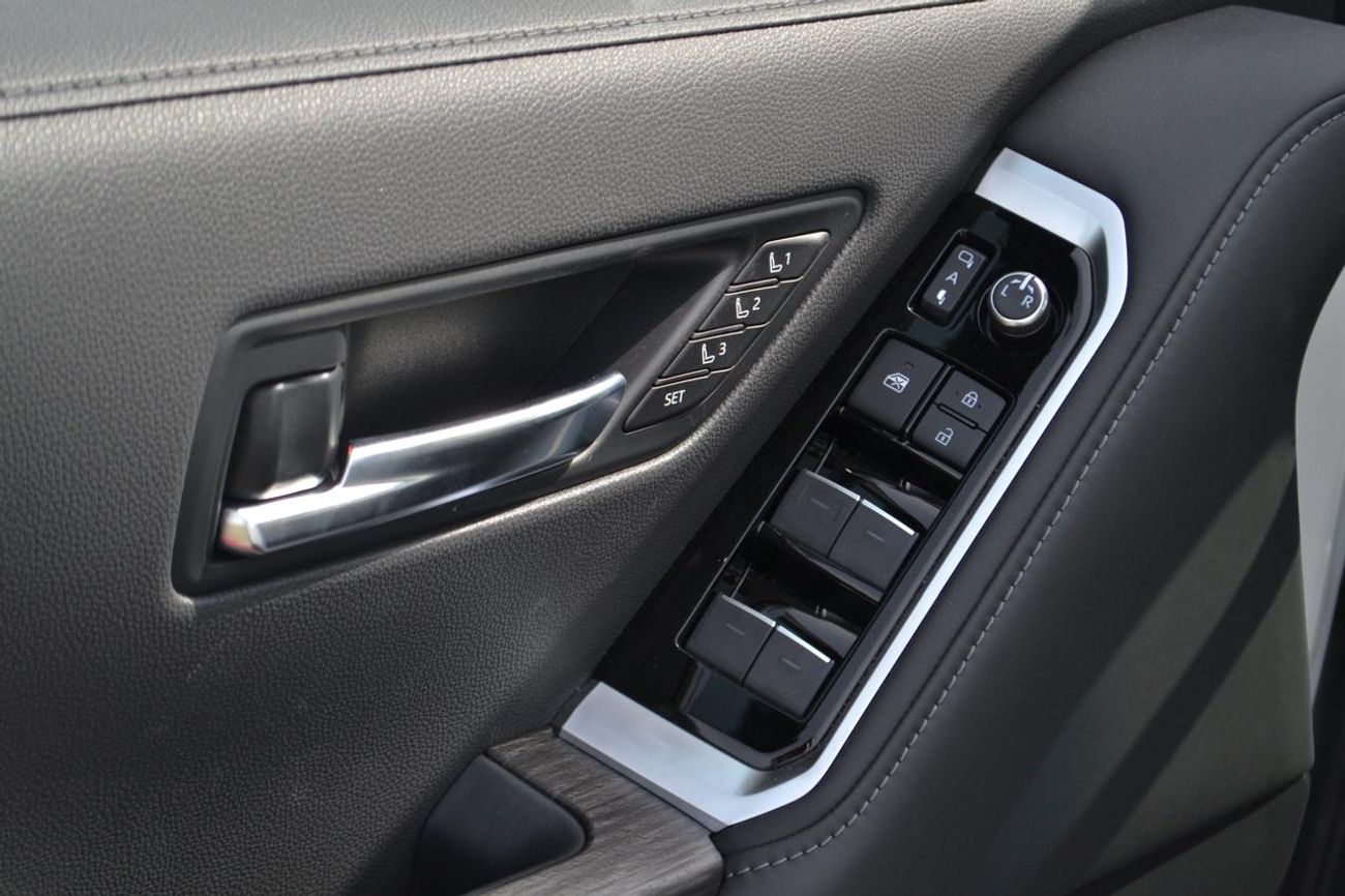 Toyota Land Cruiser VXR 3.5L