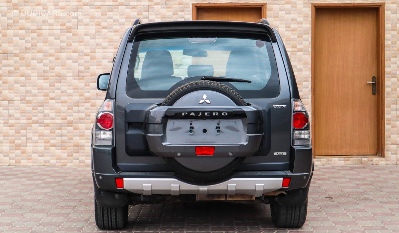 Mitsubishi Pajero M