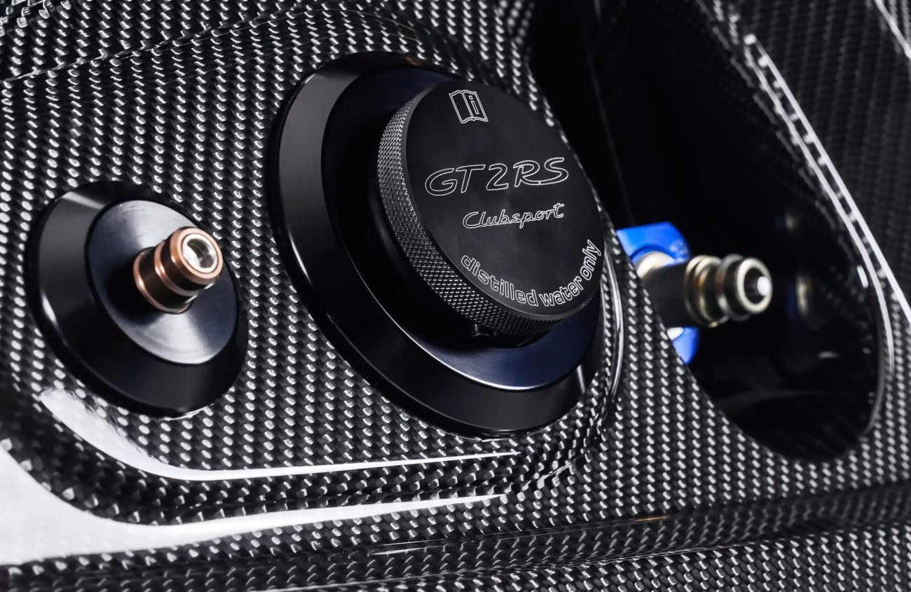 Porsche 911 3.8L F-6 Twin-Turbocharged Engine