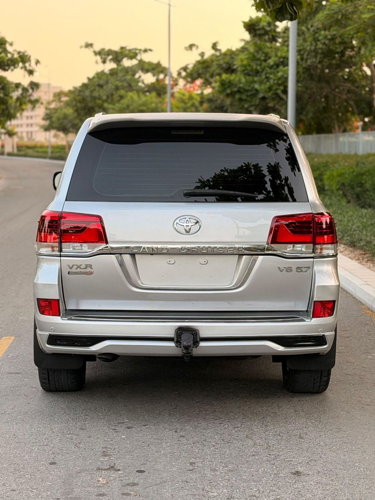 Toyota Land Cruiser VXR