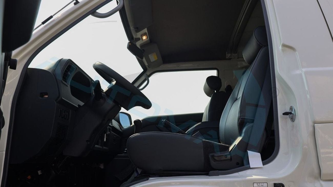 CMC D 260 Panel Van 2.4L RWD 2025 GCC 0Km With 3 Years or 100,000Km Warranty & Free Insurance