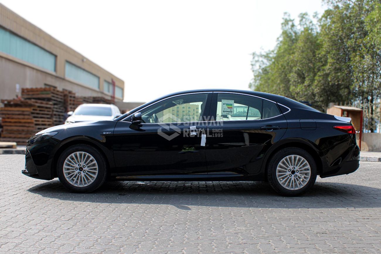 Toyota Camry LHD 2.5L HYBRID LE-G FWD AT 2025MY