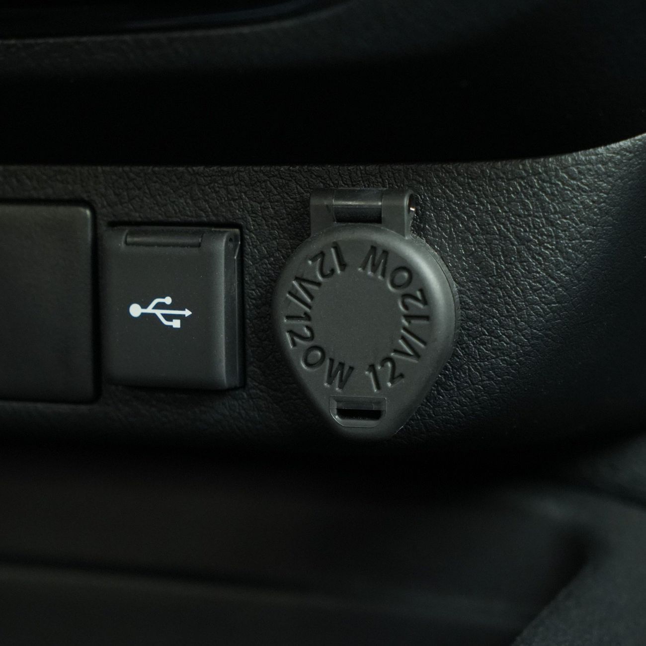 تويوتا هيلوكس 6 سلندر