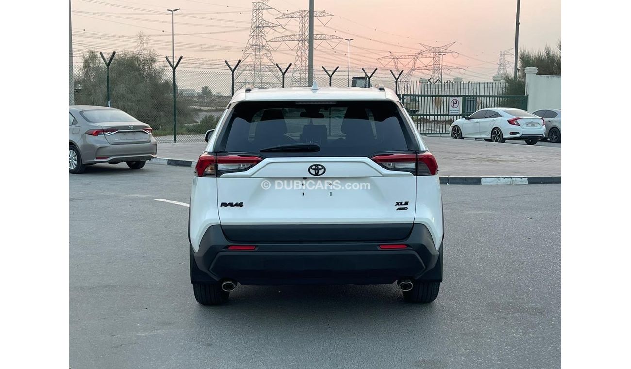 Toyota RAV4 XLE