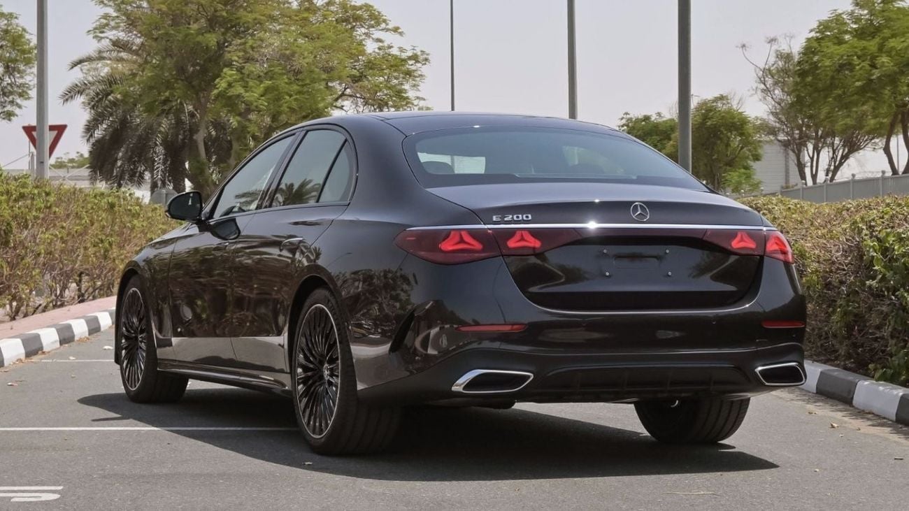 مرسيدس بنز E200 Mercedes-Benz E200 Premium Plus | AMG Night Package | Hyper Screen | Fully Loaded 2024 Brand New