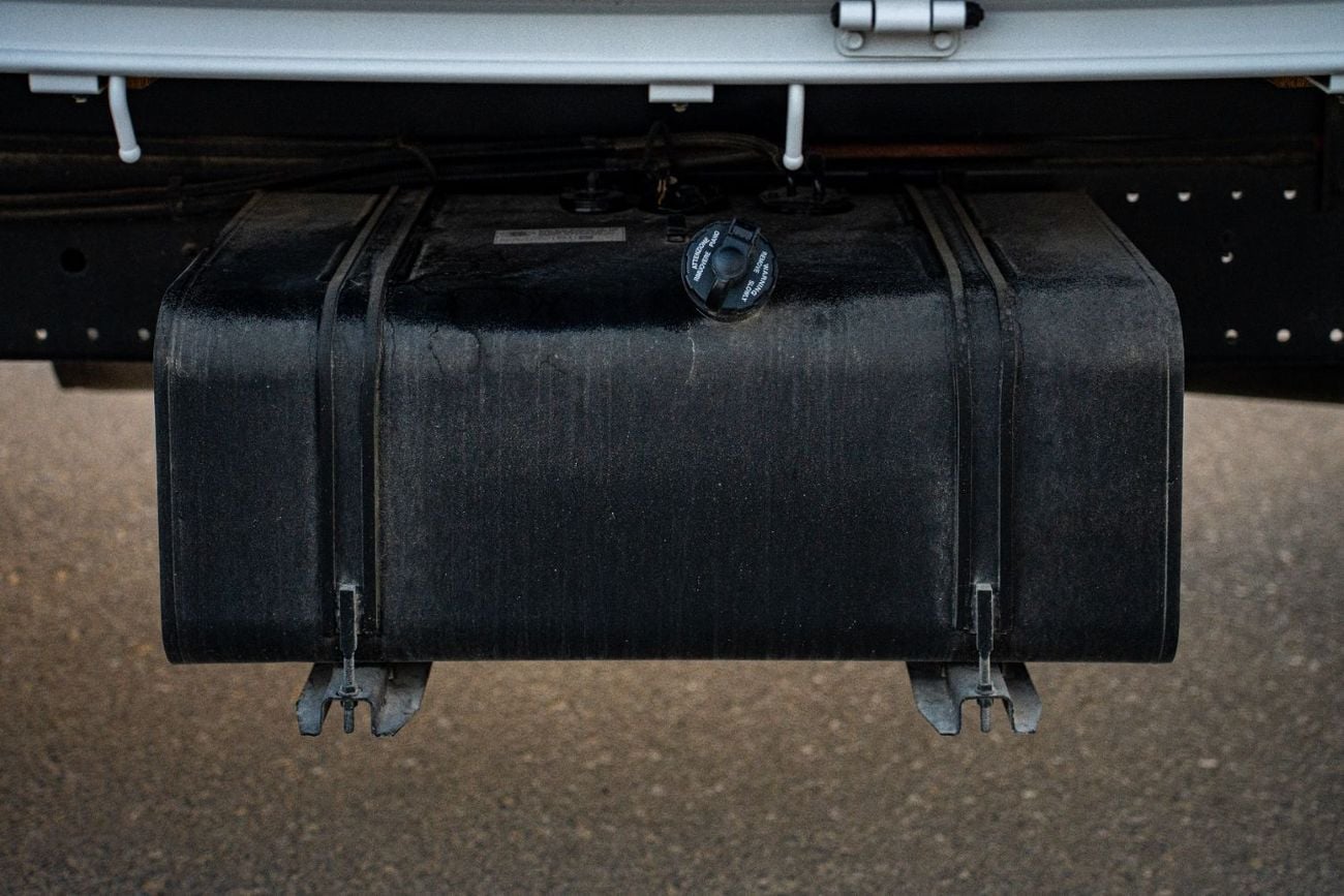 هيونداي HD 72 HYUNDAI MIGHTY EX8 CARGO TRUCK 2025 EX8 4x2  Manufacture