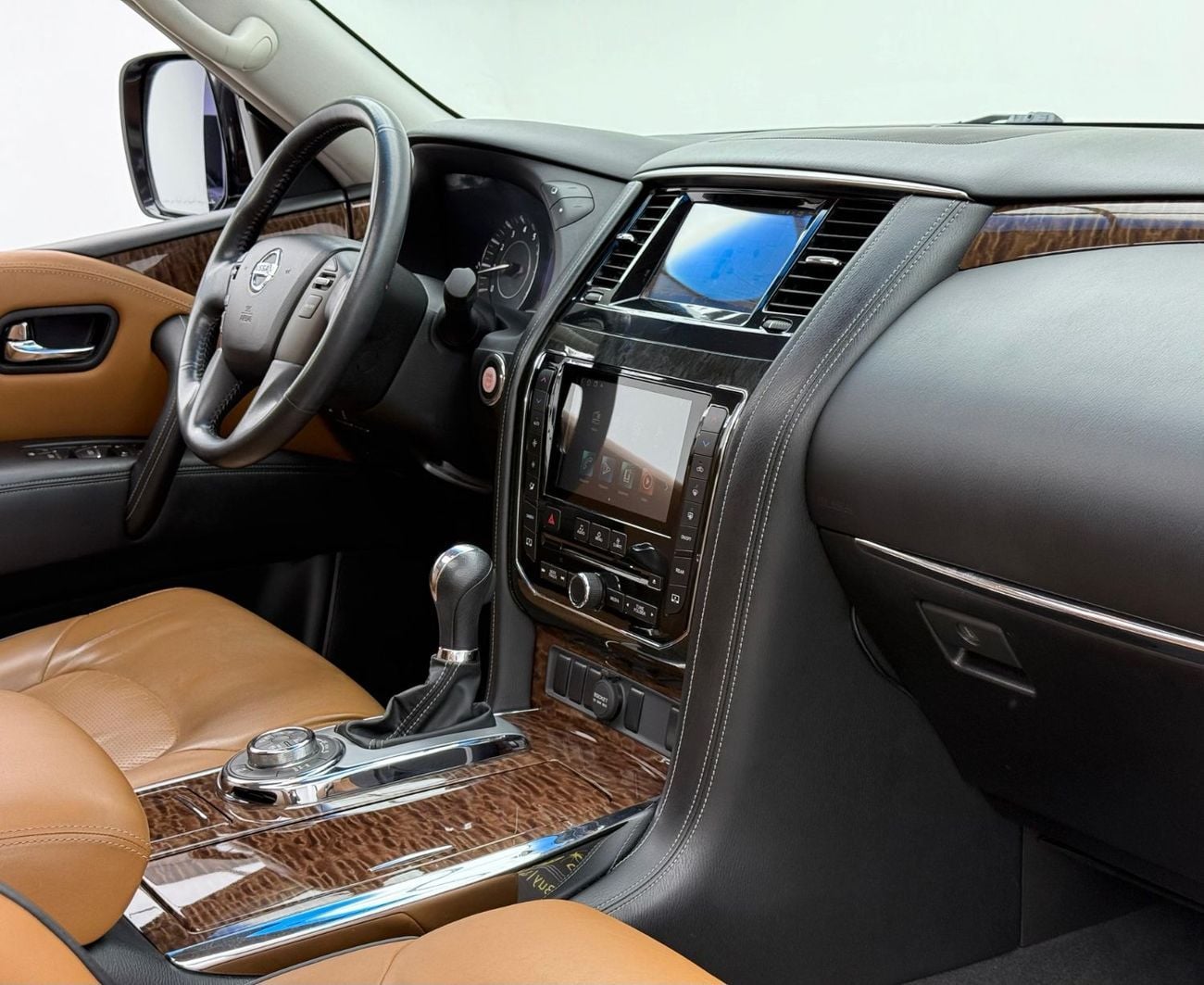 Nissan Patrol LE Platinum 5.6L 2014 Nissan Patrol LE Platinum V8, 2027 GTA Service Pack, 8 Seater, Excellent Condi