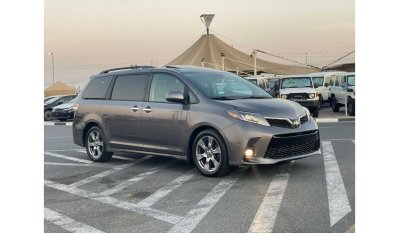 تويوتا سيينا 2019 Toyota Sienna SE Special Edition - Full Option Automatic - 7 Seater - 3 Keys - UAE PASS