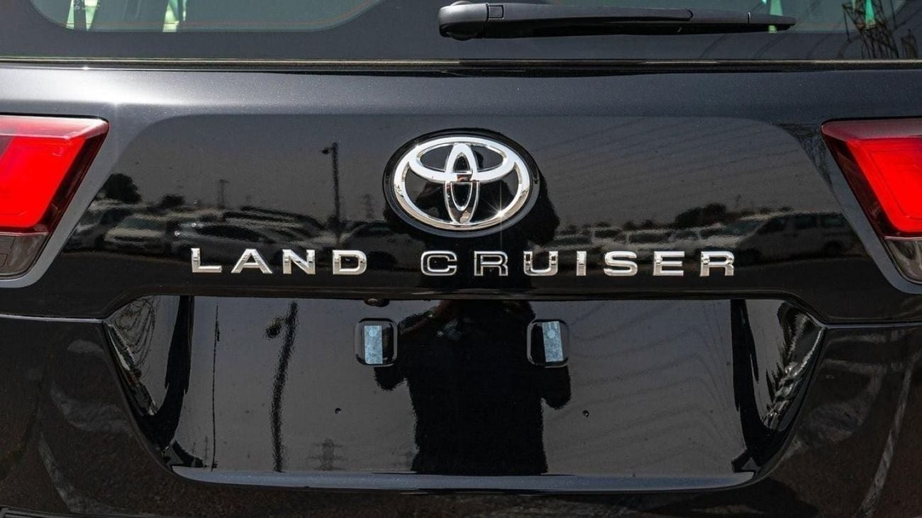 Toyota Land Cruiser Land cruiset VX twin turbo full option 2025