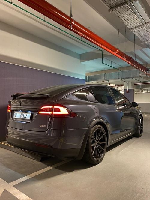 تسلا موديل اكس P100D