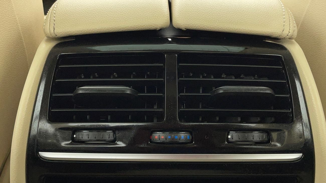 BMW 520i EXCLUSIVE 2 | Zero Down Payment | Home Test Drive