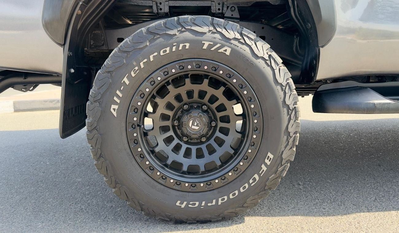 تويوتا هيلوكس MODIFIED SMART CAB | RHD | 2018 | 2.8L DIESEL ENGINE | MANUAL TRANSMISSION